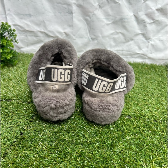 UGG🍂🍁Fluff Yeah grey slippers women Size 6 gently used - Picture 12 of 14